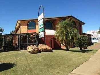 Western Gateway Motel And Apartments Emerald